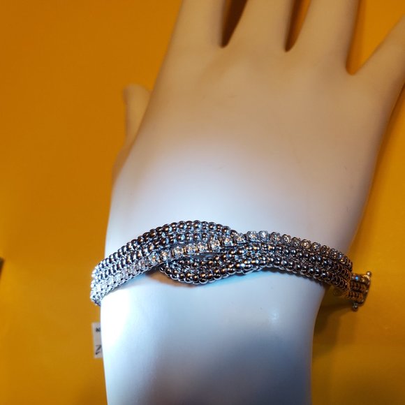 BRAND NEW DIAMOND BRACELET 14K WHITE GOLD - Picture 7 of 13